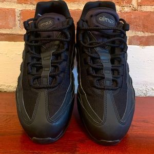 Airmax 95 triple black
